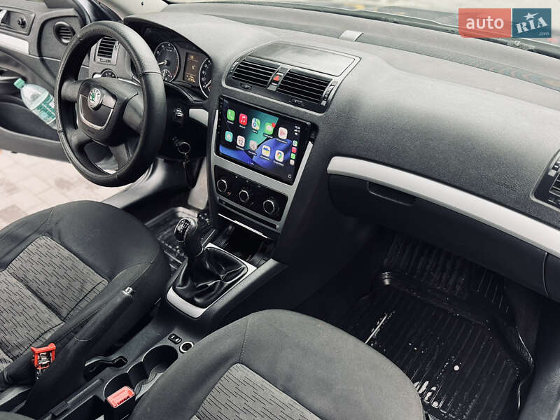 Лифтбек Skoda Octavia 2011 в Полтаве
