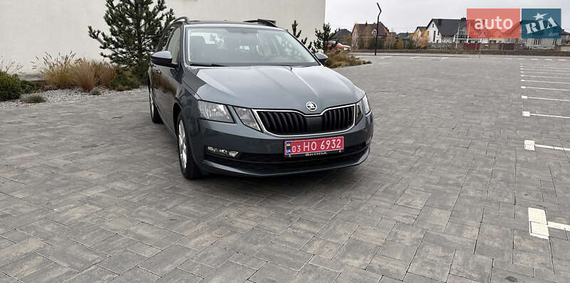 Универсал Skoda Octavia 2019 в Луцке фото 5 Универсал Skoda Octavia 2019 в Луцке