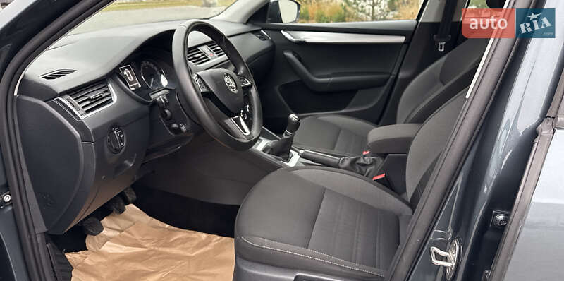 Универсал Skoda Octavia 2019 в Луцке фото 13 Универсал Skoda Octavia 2019 в Луцке