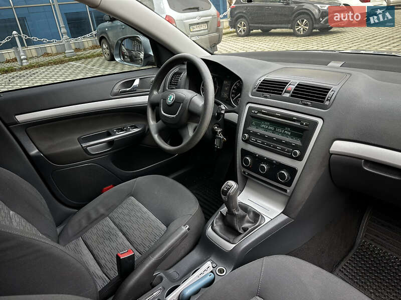 Ліфтбек Skoda Octavia 2012 в Чорноморську фото 8 Ліфтбек Skoda Octavia 2012 в Чорноморську