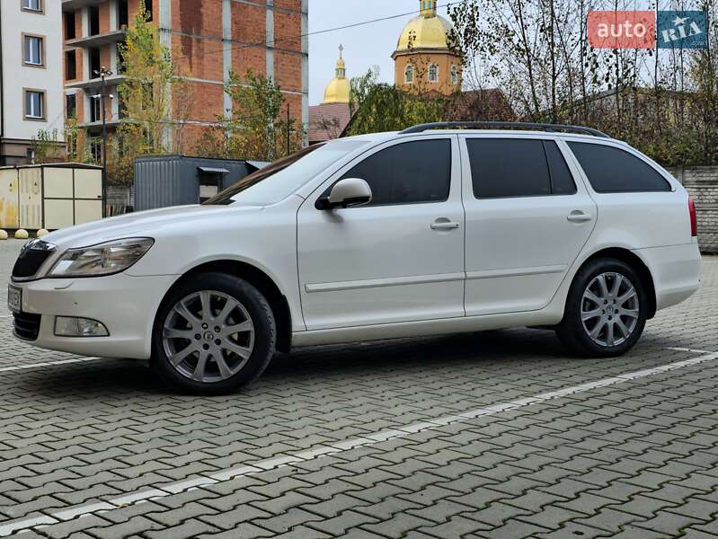 Универсал Skoda Octavia 2008 в Ужгороде