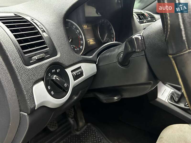 Лифтбек Skoda Octavia 2011 в Черновцах