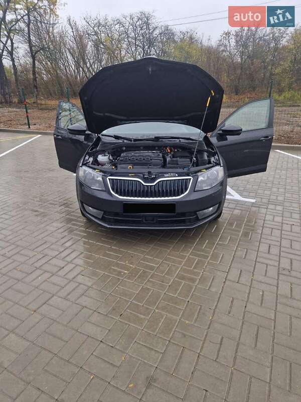 Универсал Skoda Octavia 2014 в Кропивницком