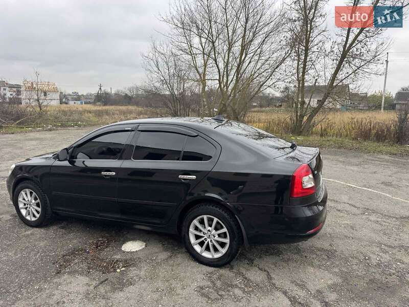 Ліфтбек Skoda Octavia 2010 в Житомирі