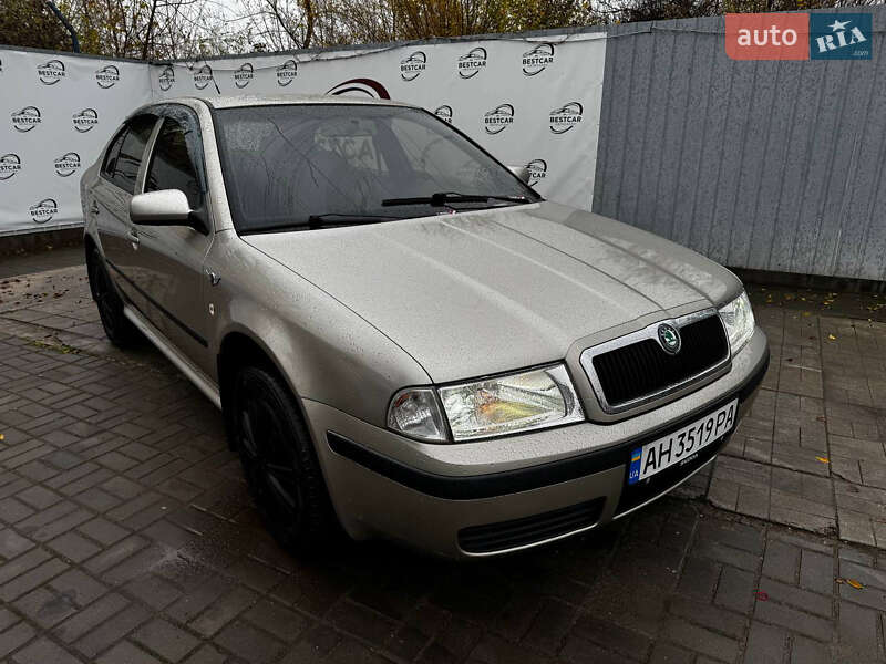 Лифтбек Skoda Octavia 2005 в Днепре