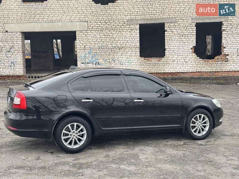 Ліфтбек Skoda Octavia 2010 в Житомирі