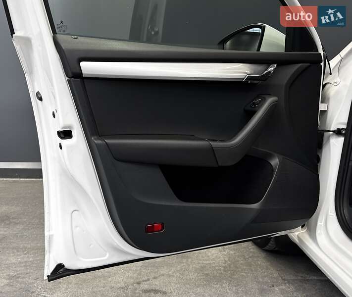 Универсал Skoda Octavia 2019 в Киеве