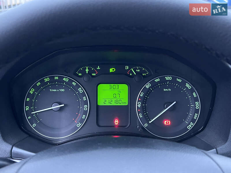 Лифтбек Skoda Octavia 2005 в Нововолынске фото 17 Лифтбек Skoda Octavia 2005 в Нововолынске