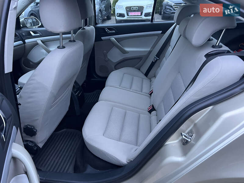 Лифтбек Skoda Octavia 2005 в Нововолынске фото 31 Лифтбек Skoda Octavia 2005 в Нововолынске