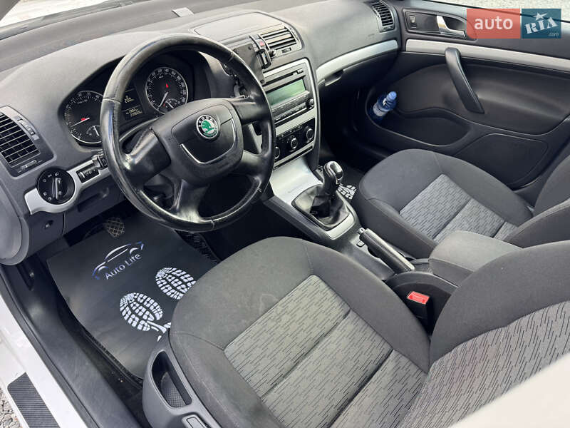 Лифтбек Skoda Octavia 2012 в Мукачево фото 6 Лифтбек Skoda Octavia 2012 в Мукачево