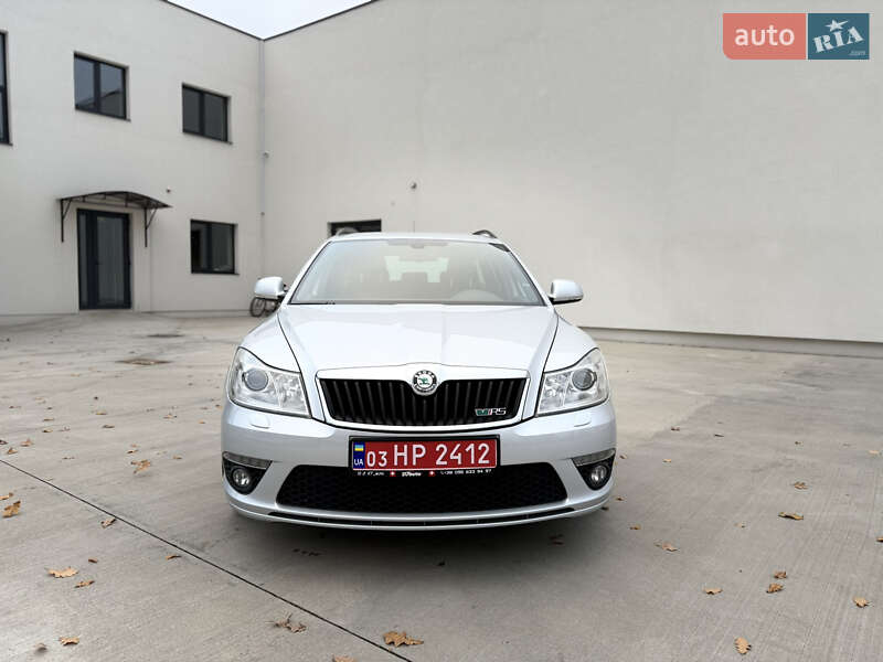 Универсал Skoda Octavia 2010 в Луцке фото 2 Универсал Skoda Octavia 2010 в Луцке