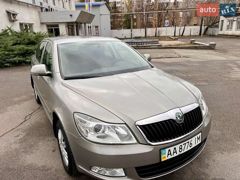 Лифтбек Skoda Octavia 2010 в Киеве фото 12 Лифтбек Skoda Octavia 2010 в Киеве