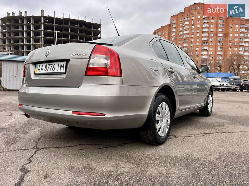 Лифтбек Skoda Octavia 2010 в Киеве фото 18 Лифтбек Skoda Octavia 2010 в Киеве