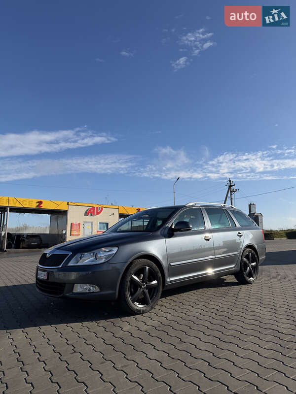Универсал Skoda Octavia 2010 в Луцке