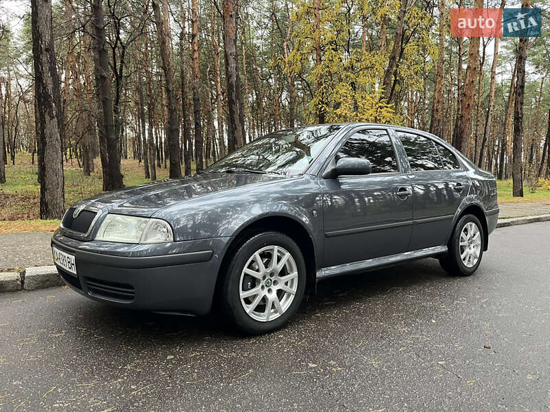 Лифтбек Skoda Octavia 2006 в Черкассах