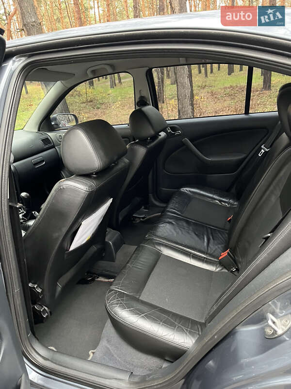 Лифтбек Skoda Octavia 2006 в Черкассах