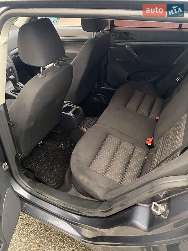 Универсал Skoda Octavia 2011 в Киеве фото 13 Универсал Skoda Octavia 2011 в Киеве