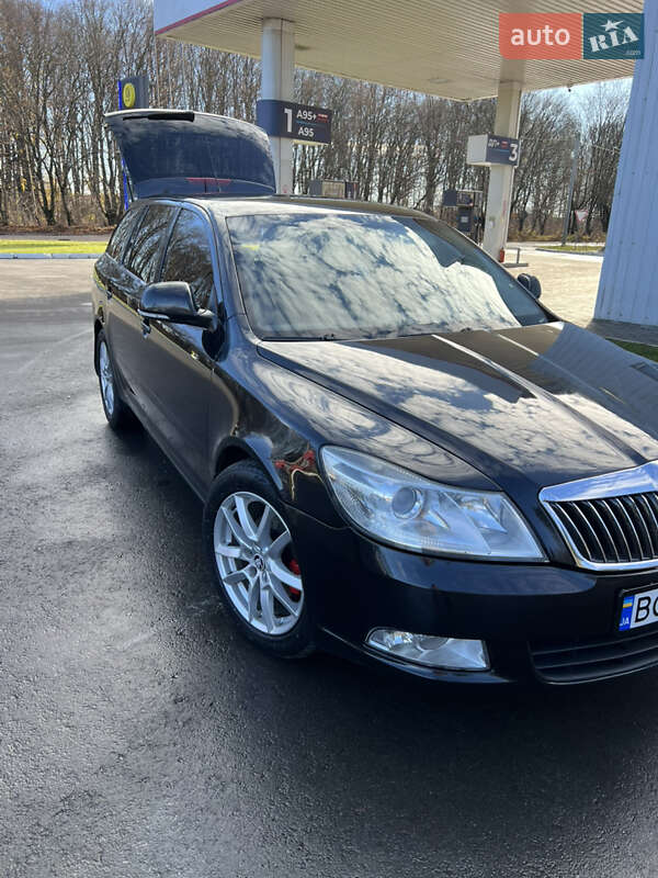 Универсал Skoda Octavia 2010 в Стрые