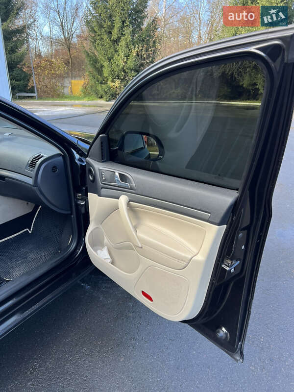 Универсал Skoda Octavia 2010 в Стрые