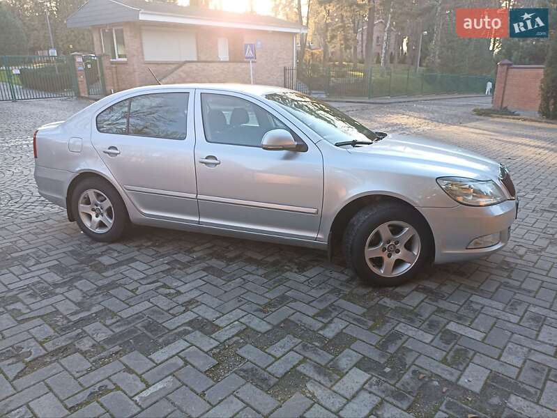 Лифтбек Skoda Octavia 2012 в Львове