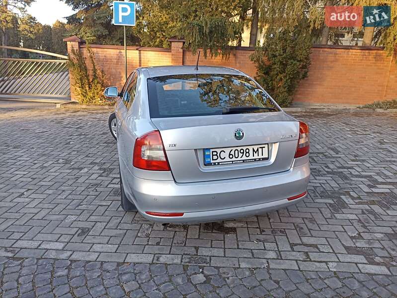 Лифтбек Skoda Octavia 2012 в Львове