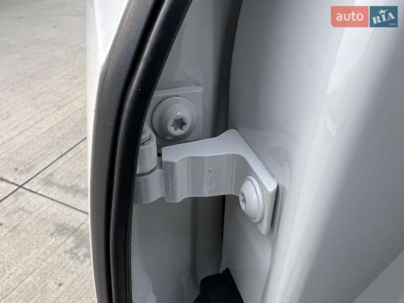 Универсал Skoda Octavia 2020 в Киеве фото 76 Универсал Skoda Octavia 2020 в Киеве