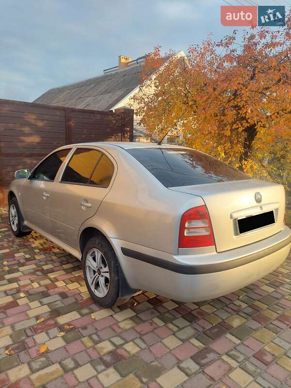Ліфтбек Skoda Octavia 2006 в Дніпрі