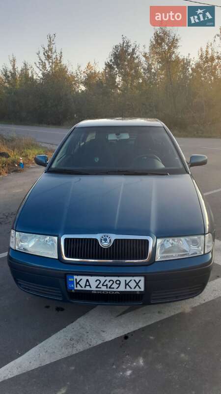 Лифтбек Skoda Octavia 2003 в Киеве