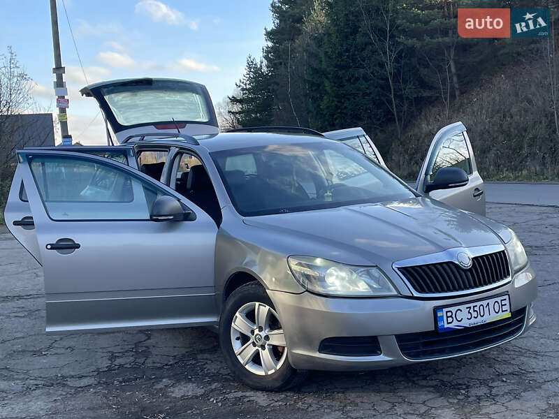 Универсал Skoda Octavia 2010 в Турке фото 23 Универсал Skoda Octavia 2010 в Турке