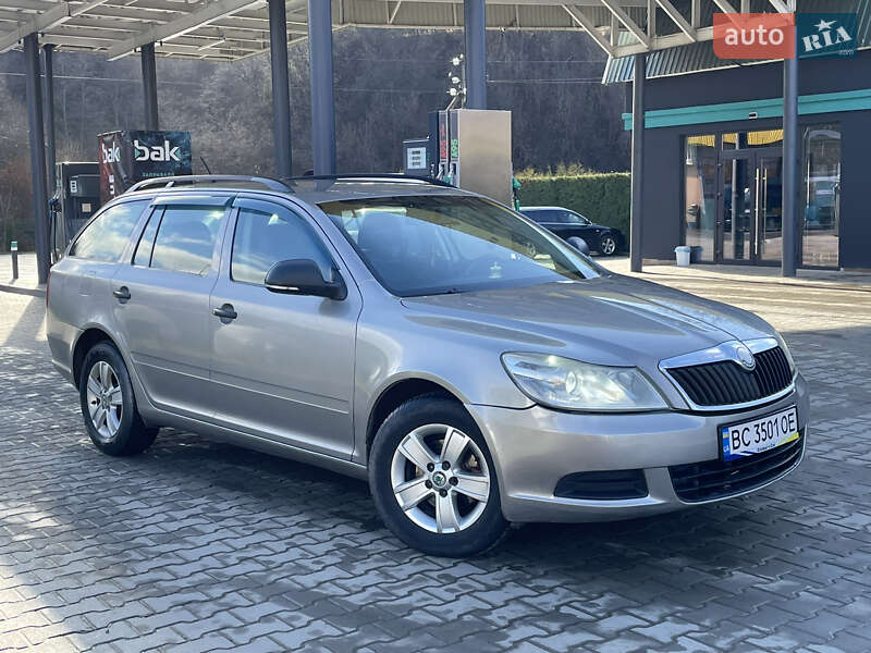 Универсал Skoda Octavia 2010 в Турке фото 37 Универсал Skoda Octavia 2010 в Турке