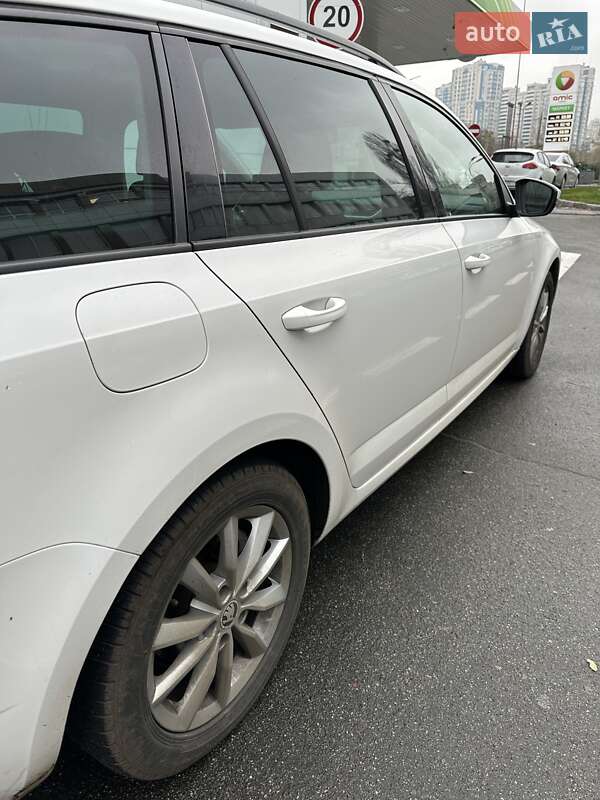 Универсал Skoda Octavia 2016 в Киеве фото 12 Универсал Skoda Octavia 2016 в Киеве