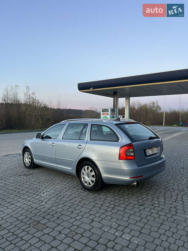 Универсал Skoda Octavia 2010 в Львове