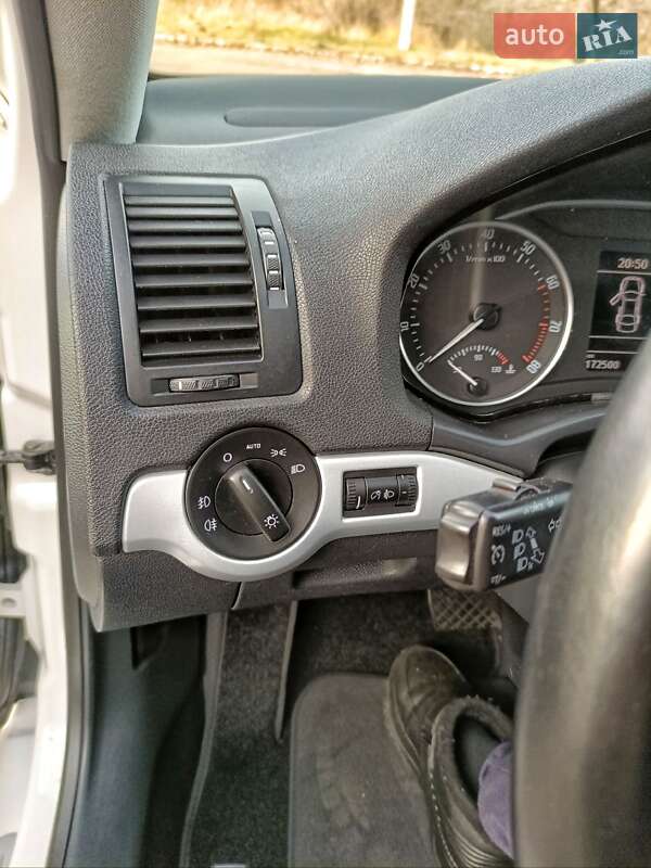 Универсал Skoda Octavia 2011 в Киеве фото 10 Универсал Skoda Octavia 2011 в Киеве