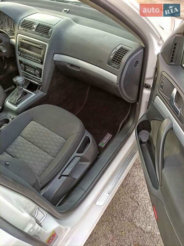 Универсал Skoda Octavia 2011 в Киеве фото 13 Универсал Skoda Octavia 2011 в Киеве
