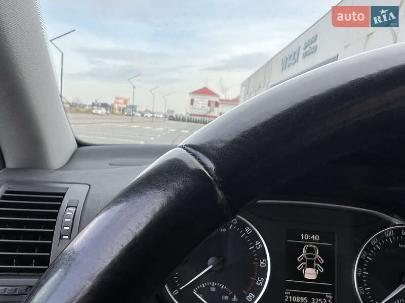 Универсал Skoda Octavia 2011 в Луцке фото 77 Универсал Skoda Octavia 2011 в Луцке