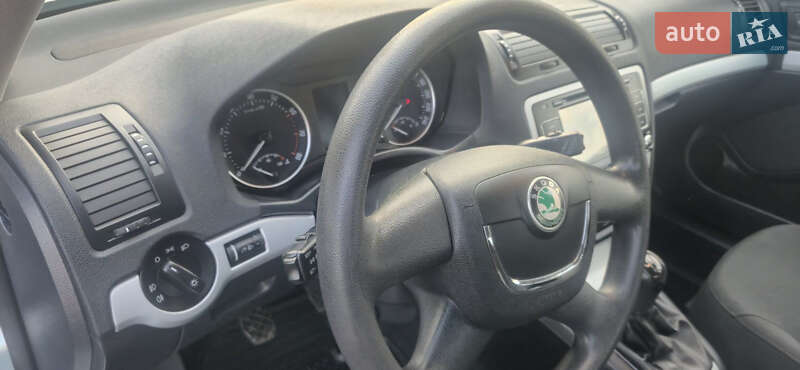 Універсал Skoda Octavia 2010 в Житомирі