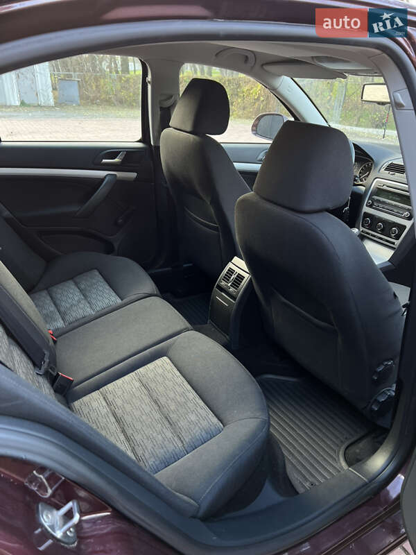 Лифтбек Skoda Octavia 2011 в Знаменке