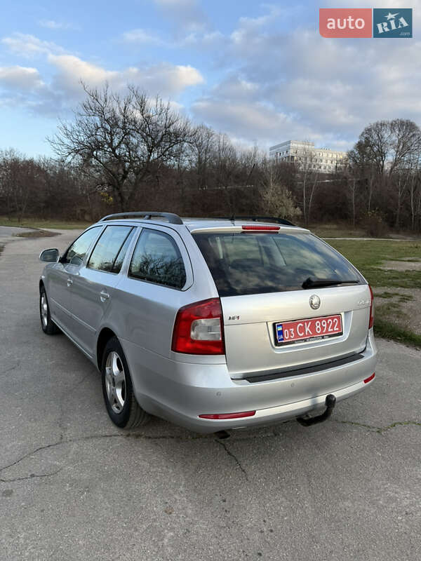 Универсал Skoda Octavia 2010 в Днепре