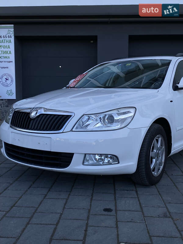 Универсал Skoda Octavia 2010 в Дрогобыче фото 2 Универсал Skoda Octavia 2010 в Дрогобыче