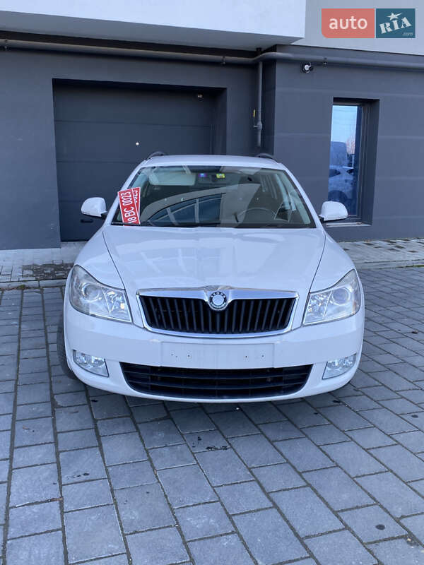 Универсал Skoda Octavia 2010 в Дрогобыче фото 5 Универсал Skoda Octavia 2010 в Дрогобыче