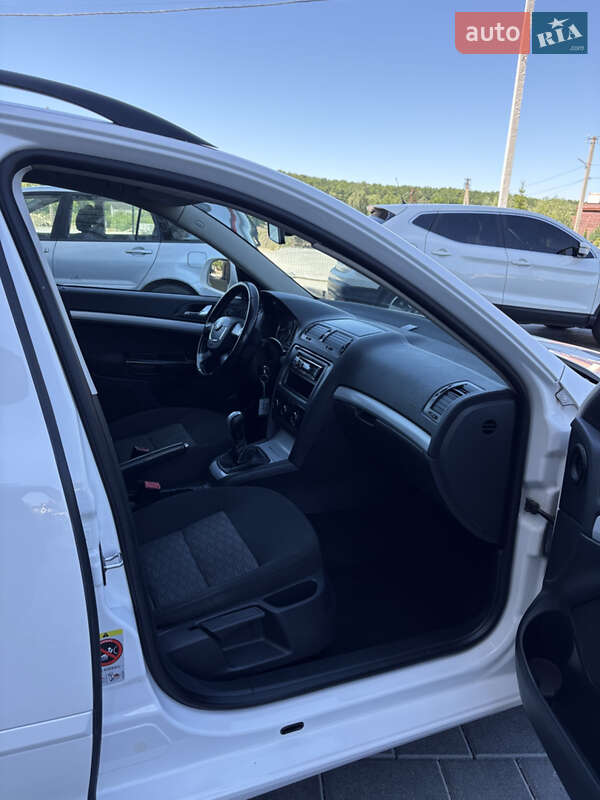 Универсал Skoda Octavia 2010 в Дрогобыче фото 14 Универсал Skoda Octavia 2010 в Дрогобыче