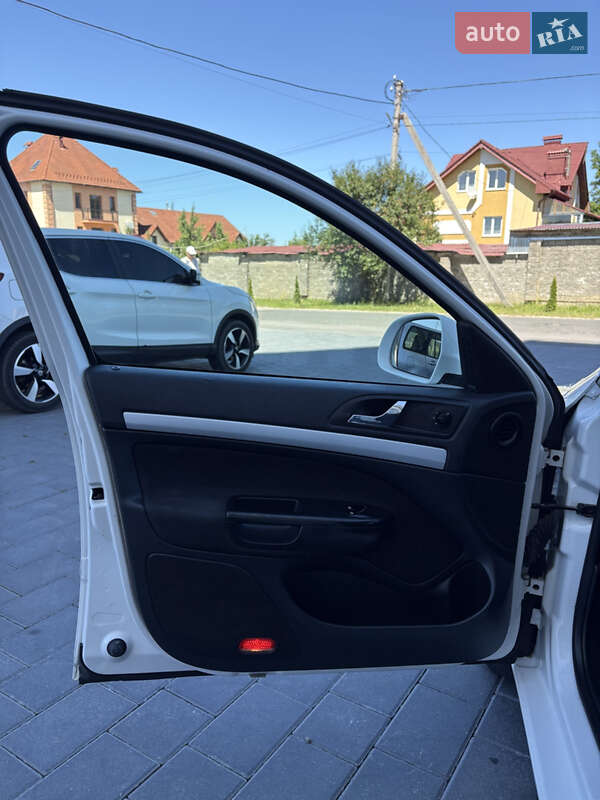 Универсал Skoda Octavia 2010 в Дрогобыче фото 18 Универсал Skoda Octavia 2010 в Дрогобыче