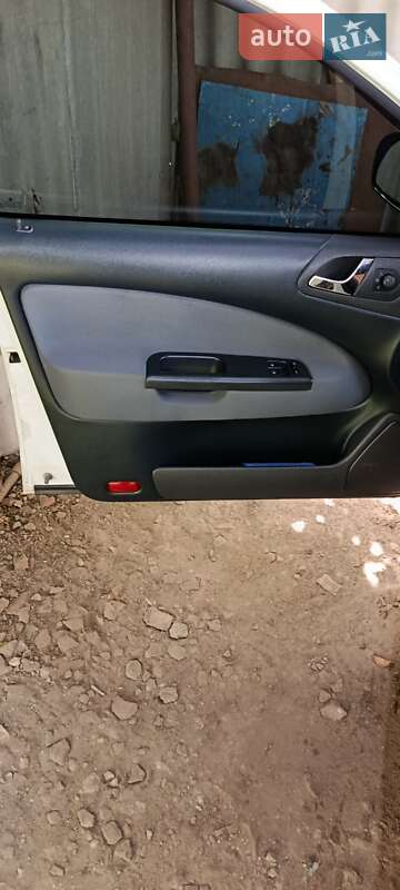 Универсал Skoda Octavia 2010 в Ахтырке фото 10 Универсал Skoda Octavia 2010 в Ахтырке