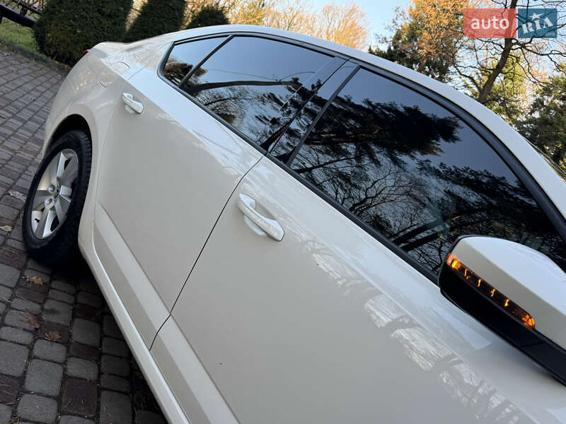 Ліфтбек Skoda Octavia 2016 в Дрогобичі