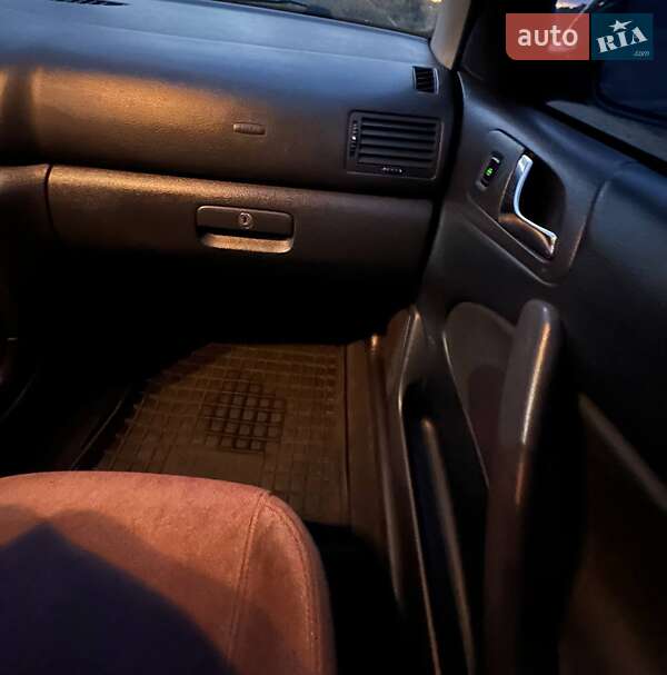 Ліфтбек Skoda Octavia 2002 в Харкові фото 23 Ліфтбек Skoda Octavia 2002 в Харкові