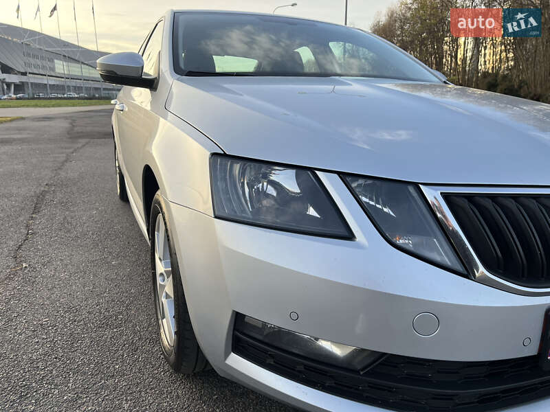 Лифтбек Skoda Octavia 2017 в Львове фото 17 Лифтбек Skoda Octavia 2017 в Львове