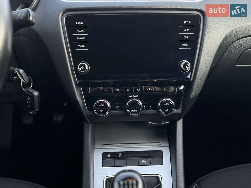 Лифтбек Skoda Octavia 2017 в Львове фото 42 Лифтбек Skoda Octavia 2017 в Львове