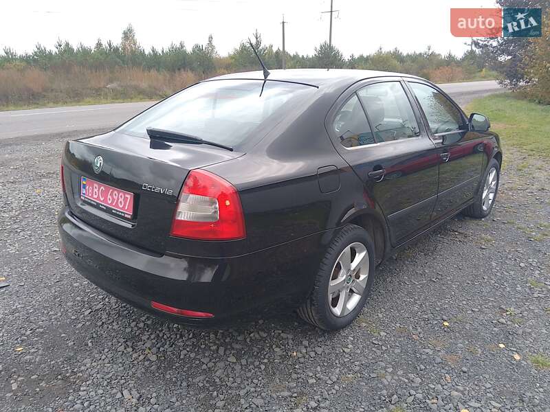 Лифтбек Skoda Octavia 2011 в Ровно фото 6 Лифтбек Skoda Octavia 2011 в Ровно