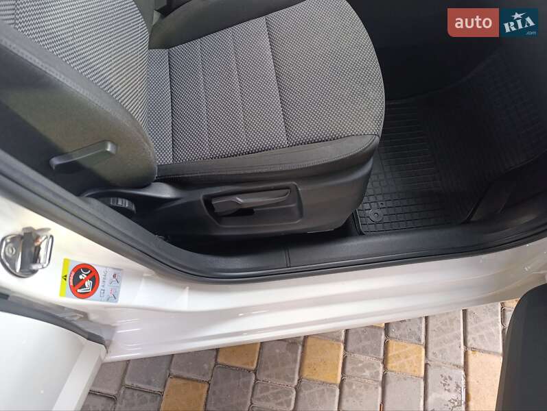 Универсал Skoda Octavia 2013 в Кривом Роге