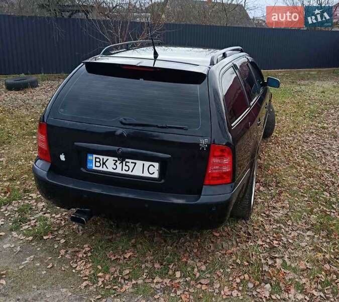 Универсал Skoda Octavia 2002 в Сарнах
